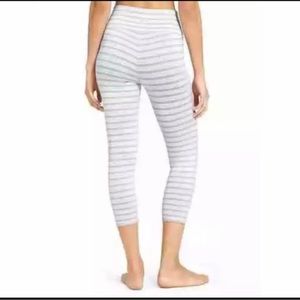 Athleta Chaturanga Stripped Capri Leggings Small EUC